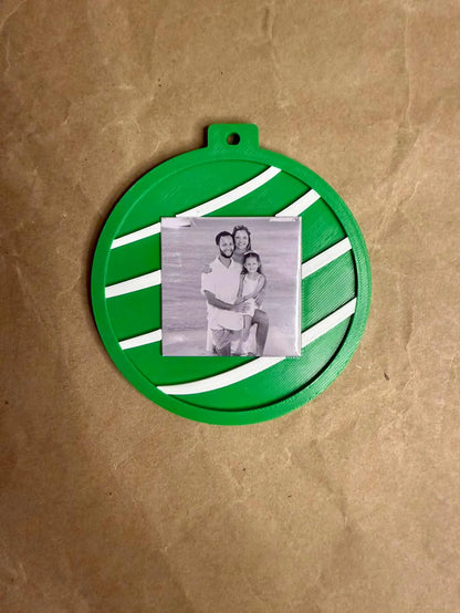 2" Snap In/Out Ornament Frame